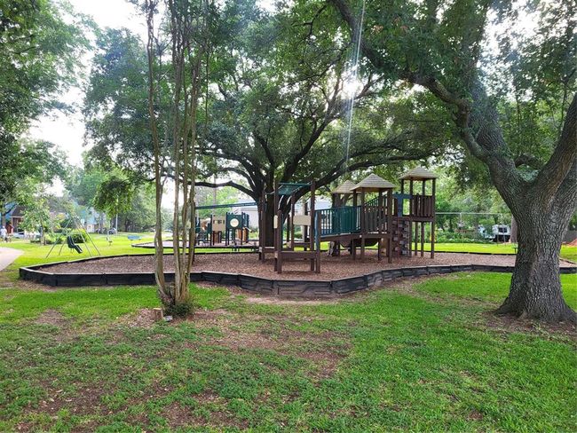Playground at Baronridge Park. | Image 37