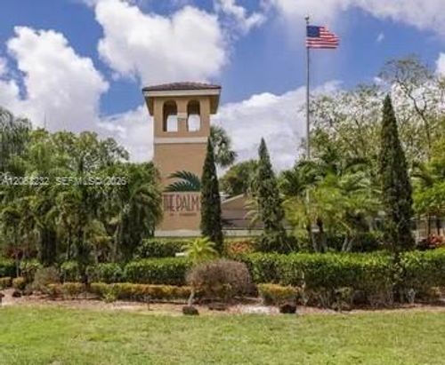 203-9491 Palm Cir S, Pembroke Pines, FL, 33025-4610 | Card Image