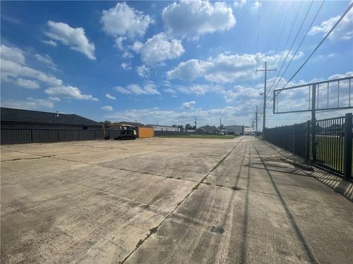 15207 Hwy 90 Highway Highway, Des Allemands, LA, 70030 | Card Image