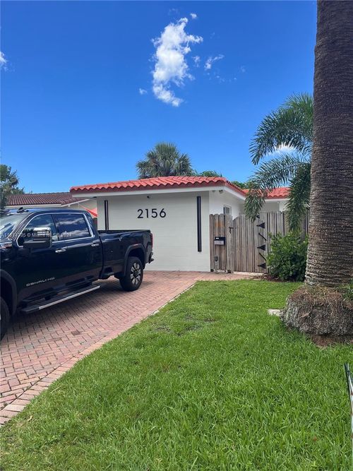 2156 Ne 18th Ave, Wilton Manors, FL, 33305-2420 | Card Image