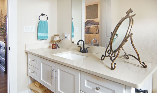 Bathroom with vanity | Image 17