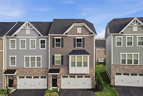 4006 Crown Dr, South Park, PA, 15129 | Card Image