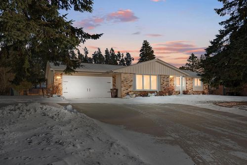 3641 N Main Street, North Bay, WI, 53402 | Card Image