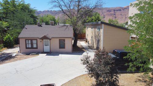 49 Robertson Ln, Moab, UT, 84532-2464 | Card Image