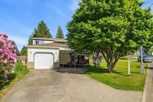 7800 Deerfield St, Mission, BC, V2V5X3 | Card Image