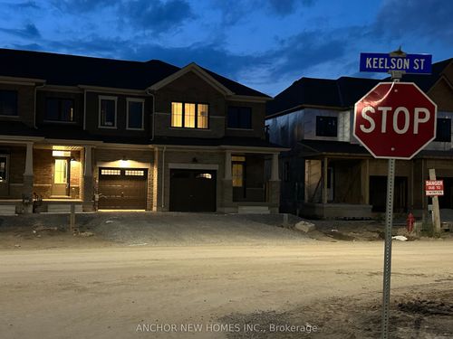 81 Keelson St, Welland, ON, L3B0M4 | Card Image