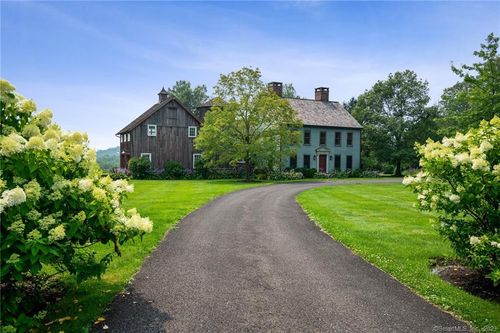 35 Northrop St, Bridgewater, CT, 06752-1606 | Card Image