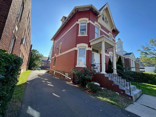 915 Asylum Ave, Hartford, CT, 06105-1918 | Card Image