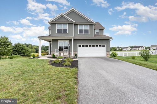 3843 Country Dr, DOVER, PA, 17315-3518 | Card Image