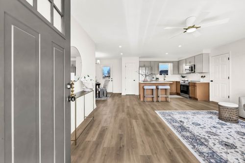 341 Cunningham Ln, Clarksville, TN, 37042-5383 | Card Image