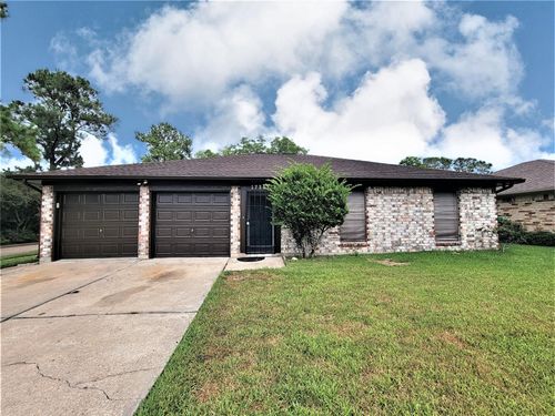 17303 Fife Ln, Webster, TX, 77598-3011 | Card Image