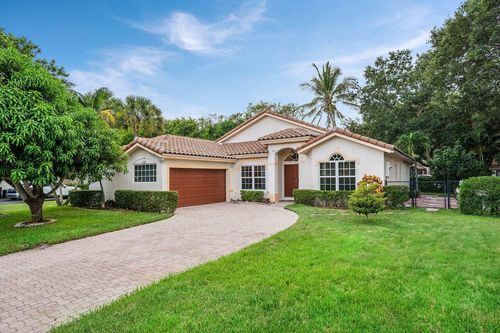 5563 Nw 41st Ave, Coconut Creek, FL, 33073-4022 | Card Image