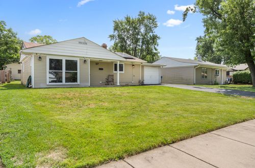 27 Cardinal Ln, Carpentersville, IL, 60110-1603 | Card Image