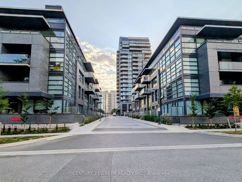 323c-1612 Charles St, Whitby, ON, L1N0P3 | Card Image