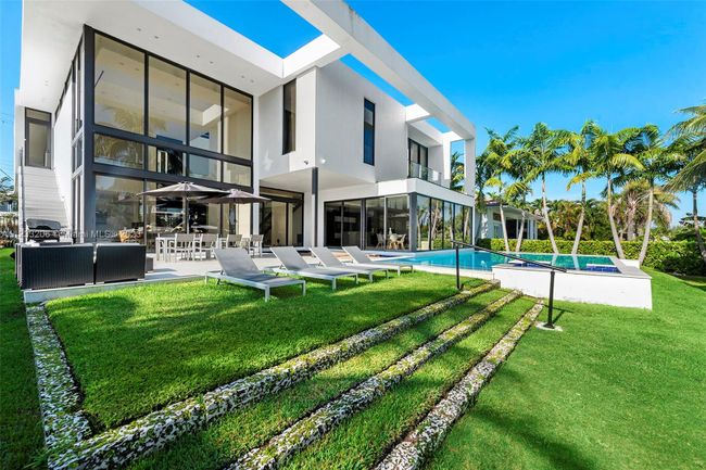 418 Sunset Dr, House other with 6 bedrooms, 6 bathrooms and null parking in Hallandale Beach FL | Image 7