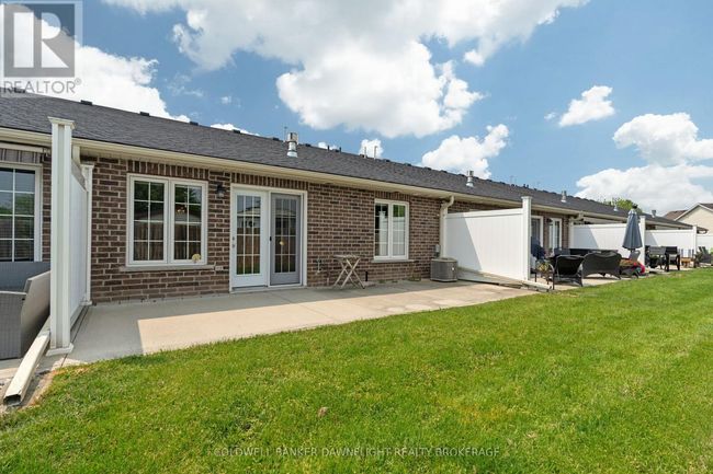 40 Devon Dr, Townhouse with 2 bedrooms, 2 bathrooms and 2 parking in Exeter ON | Image 41