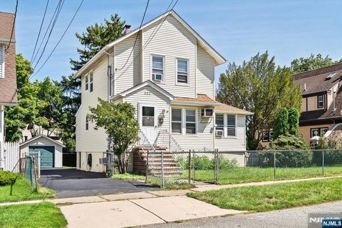 322 Kaplan Avenue, Hackensack, NJ, 07601 | Card Image
