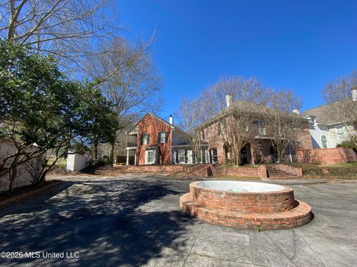 779 Avery Blvd N, Ridgeland, MS, 39157-5218 | Card Image