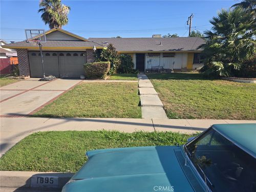 1695 W Virginia St, San Bernardino, CA, 92411-1609 | Card Image