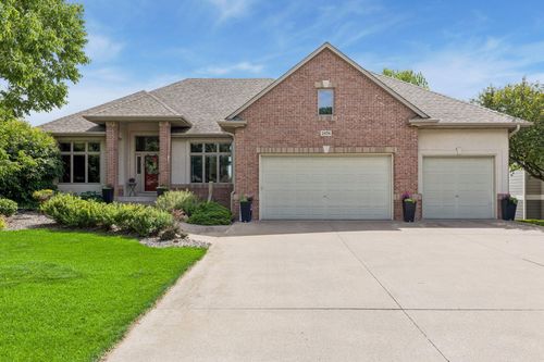 2434 Arnold Palmer Dr, Blaine, MN, 55449-5513 | Card Image