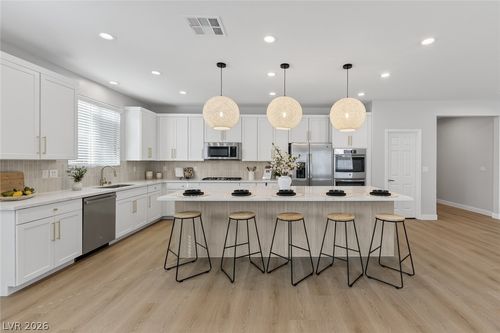 5713 Silver Cascade Ave, Las Vegas, NV, 89131-5932 | Card Image