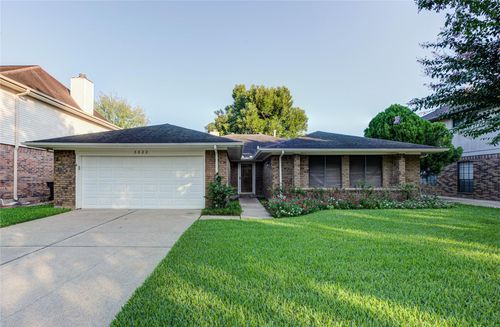 3322 Larkwood Ln, Sugar Land, TX, 77479-2273 | Card Image