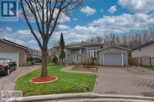 3658 Irongate Cir, Windsor, ON, N8W5T4 | Card Image