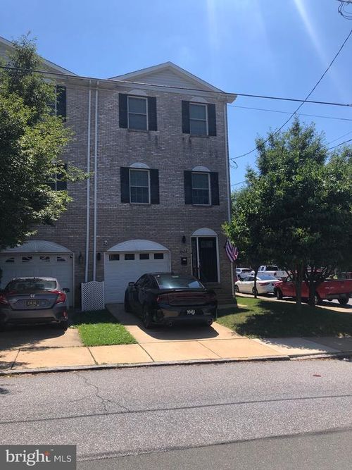 1624 W 9th St, WILMINGTON, DE, 19805-5302 | Card Image