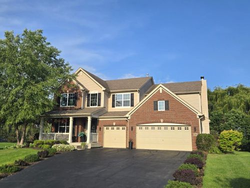 264 Rockville Ln, Gilberts, IL, 60136-8022 | Card Image