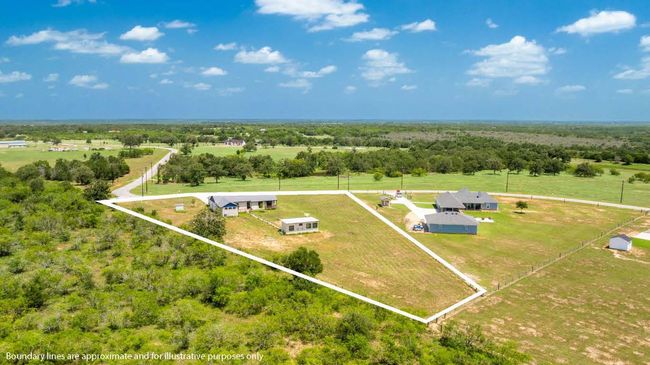 111 Starlight Path Path, House other with 4 bedrooms, 4 bathrooms and 2 parking in Red Rock TX | Image 39