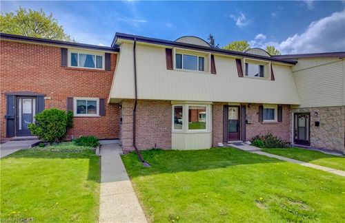 32-160 Jansen Ave, Kitchener, ON, N2A2L7 | Card Image