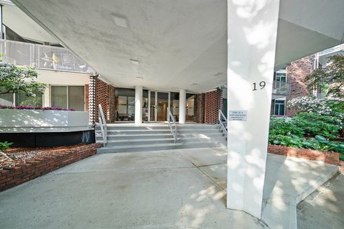 apt-110-19 Winchester St, Brookline, MA, 02446-2739 | Card Image
