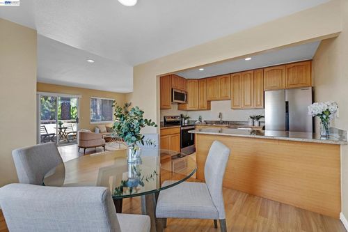 67-1029 Cheryl Ann Cir, Hayward, CA, 94544-4442 | Card Image