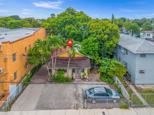 1568 Sw 5th St, Miami, FL, 33135-3715 | Card Image