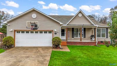 87 Martin Lane, House other with 3 bedrooms, 2 bathrooms and null parking in Guntersville AL | Image 1