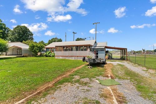 102 Glaze Dr, Dalton, GA, 30721-8107 | Card Image