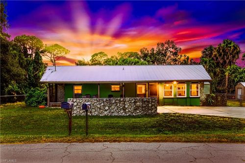 521 Monterey St, NORTH FORT MYERS, FL, 33903-2818 | Card Image