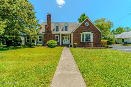 526 Belle Ave, Sevierville, TN, 37862-3833 | Card Image