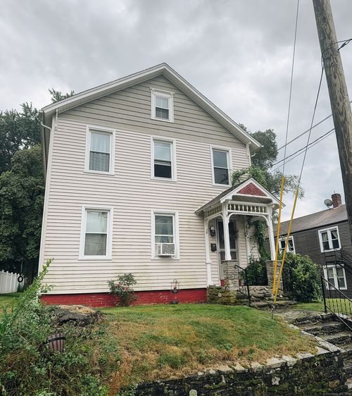 21 Prince St, Killingly, CT, 06239-3512 | Card Image