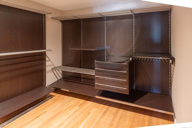 94 Waldron Dr, Home with 6 bedrooms, 6 bathrooms and 5 parking in Westbrook CT | Image 25