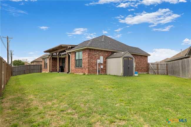 211 Amberglow Ct, House other with 3 bedrooms, 2 bathrooms and null parking in Victoria TX | Image 23