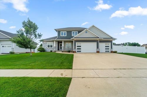 1809 Vera Way, Cedar Falls, IA, 50613-8076 | Card Image