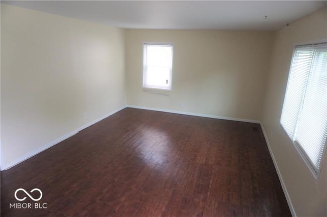 3732 Roseway Ln, House other with 5 bedrooms, 2 bathrooms and null parking in Indianapolis IN | Image 4