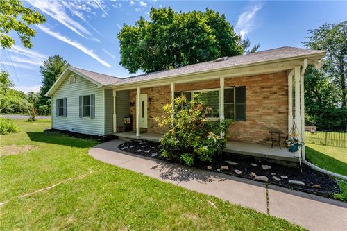 6 View Dr, WALNUTPORT, PA, 18088-1223 | Card Image