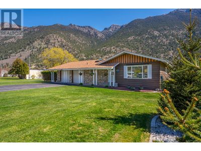 194 D'este Rd, House other with 5 bedrooms, 2 bathrooms and 2 parking in Lillooet BC | Image 1