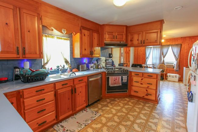 4610 Wasson Rd, House other with 3 bedrooms, 2 bathrooms and 2 parking in Big Spring TX | Image 5