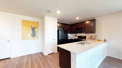 904 Wildflower St, Ennis, TX, 75119-0376 | Card Image