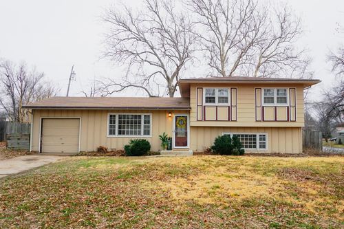 7300 W Warren St, Wichita, KS, 67212-3018 | Card Image