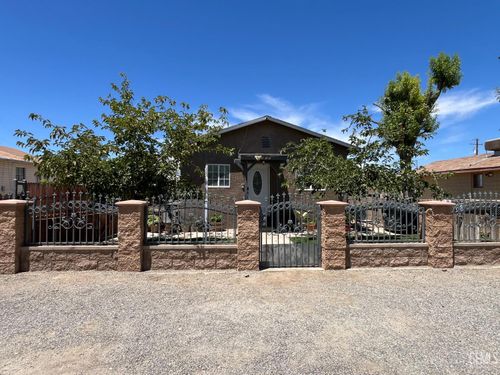 517 Polk St, Taft, CA, 93268-1604 | Card Image