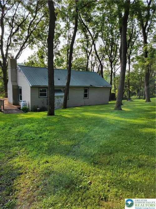 apt-a-5694 Kraussdale Rd, East Greenville, PA, 18041-2400 | Card Image